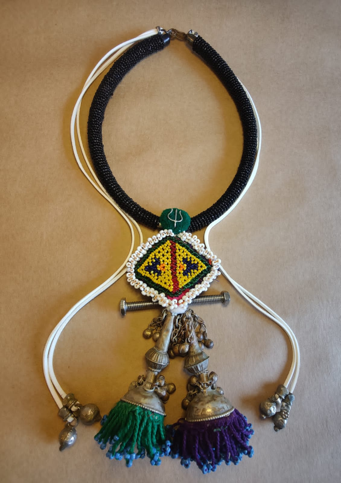 African beaded hasdi