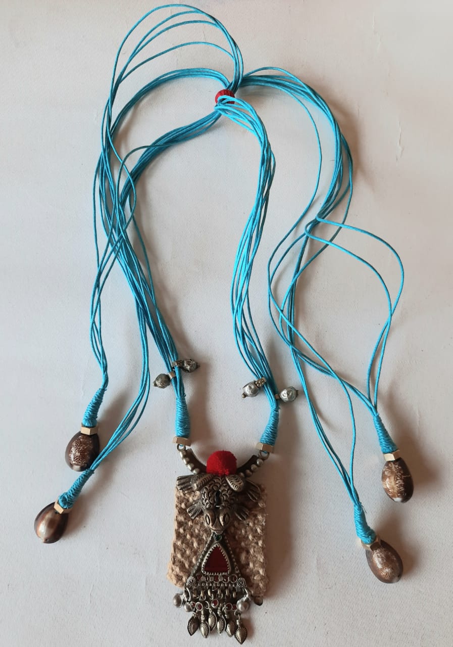 Jute necklace