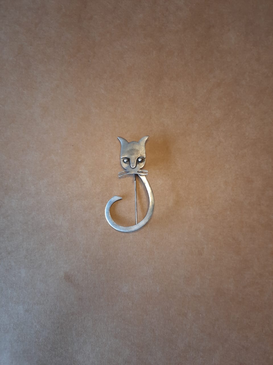 Pure silver cat brooch