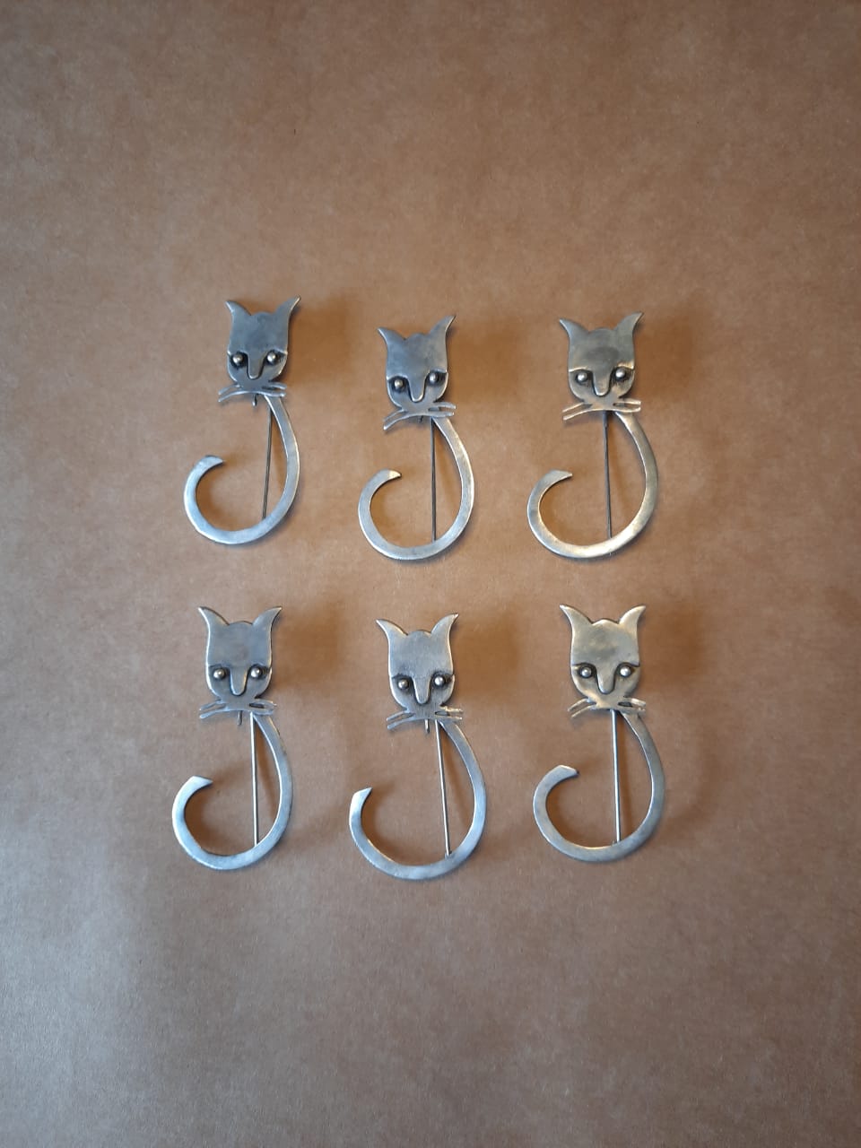 Pure silver cat brooch